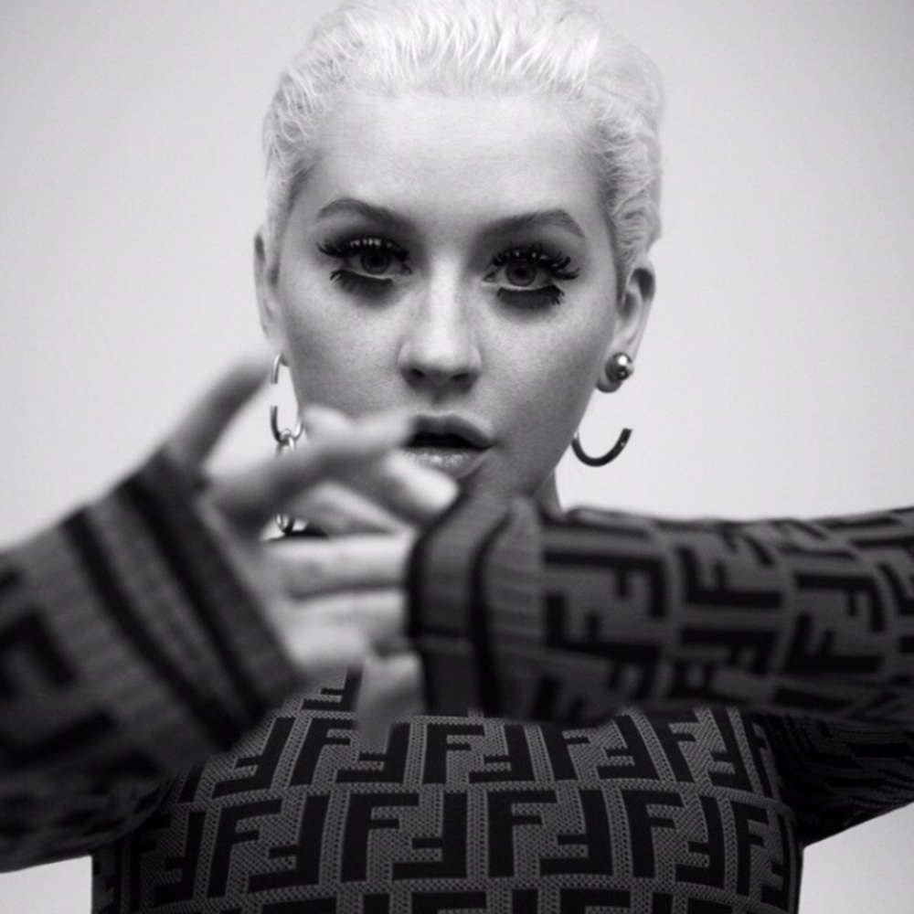 Fendi sweater! - Picture 5 of 6